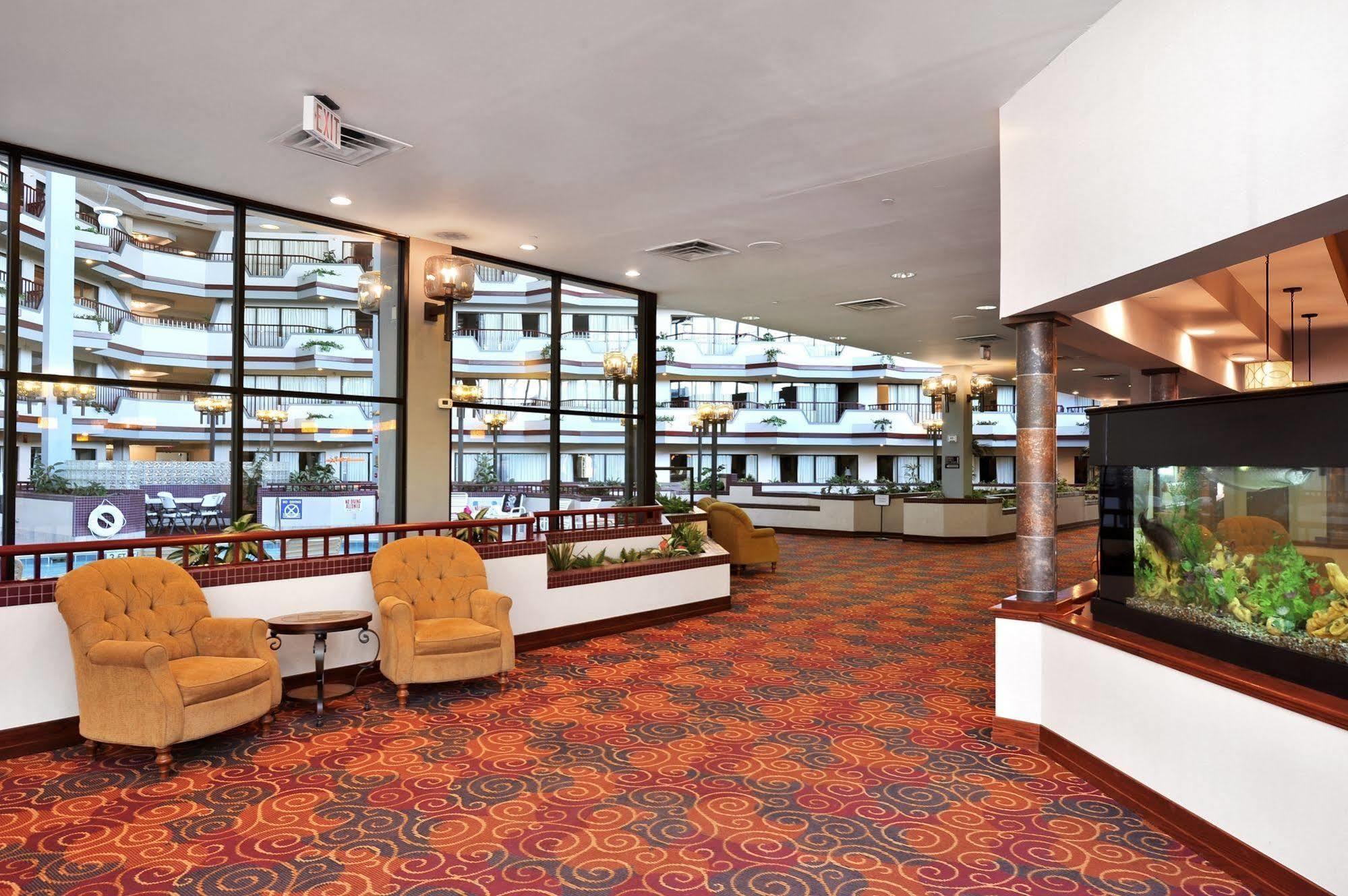 Howard Johnson By Wyndham Lima Ngoại thất bức ảnh